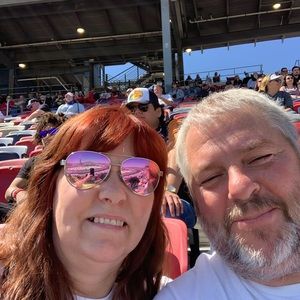 Meet your Posher, Holly